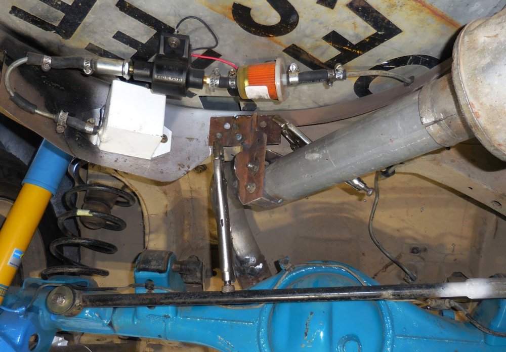 fuelpumpwelding.thumb.jpg.78fa86a66a5a82a613f092dbaef9874a.jpg